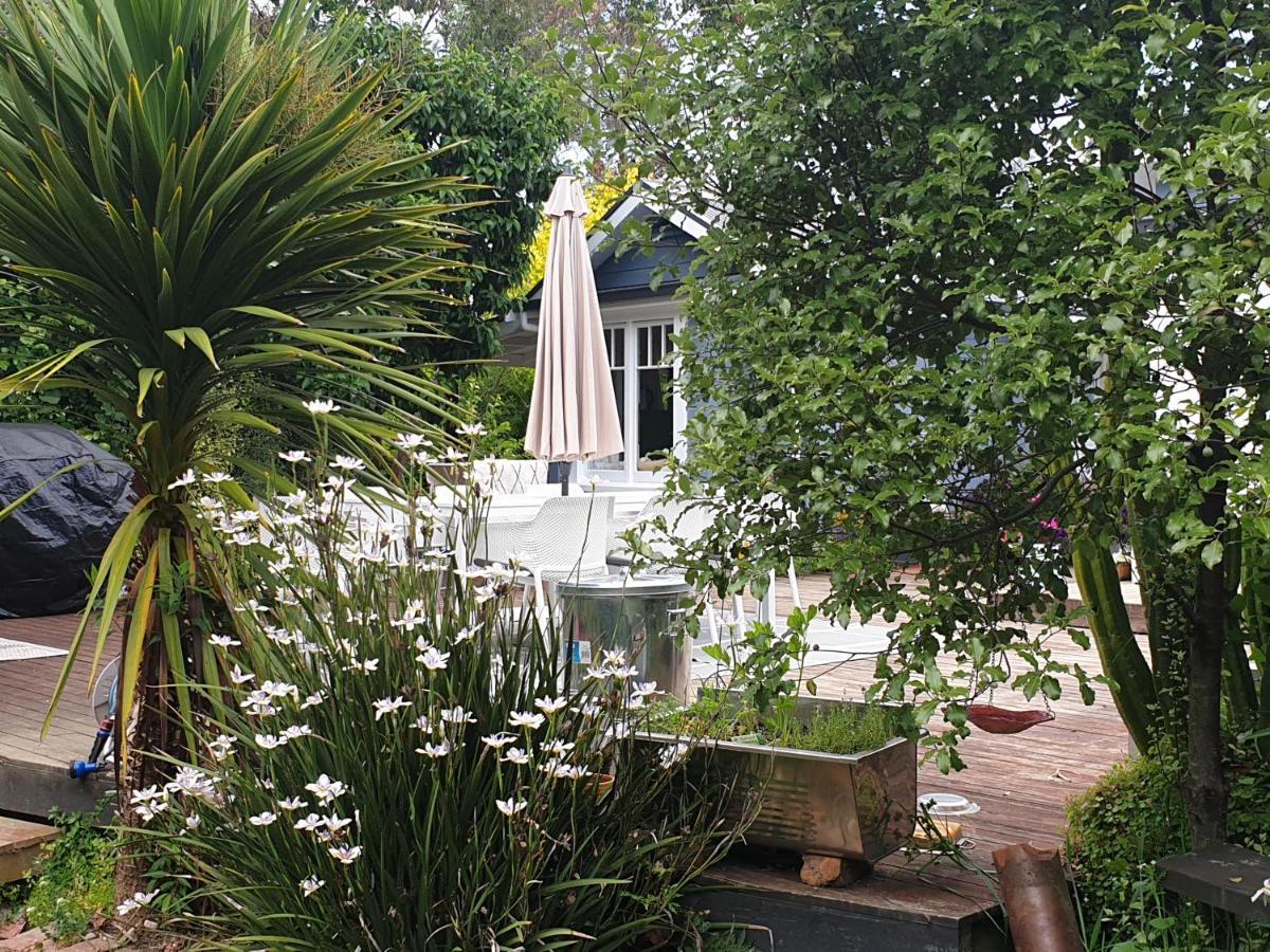 Cabins On Tudor Bed & Breakfast Motueka Dış mekan fotoğraf